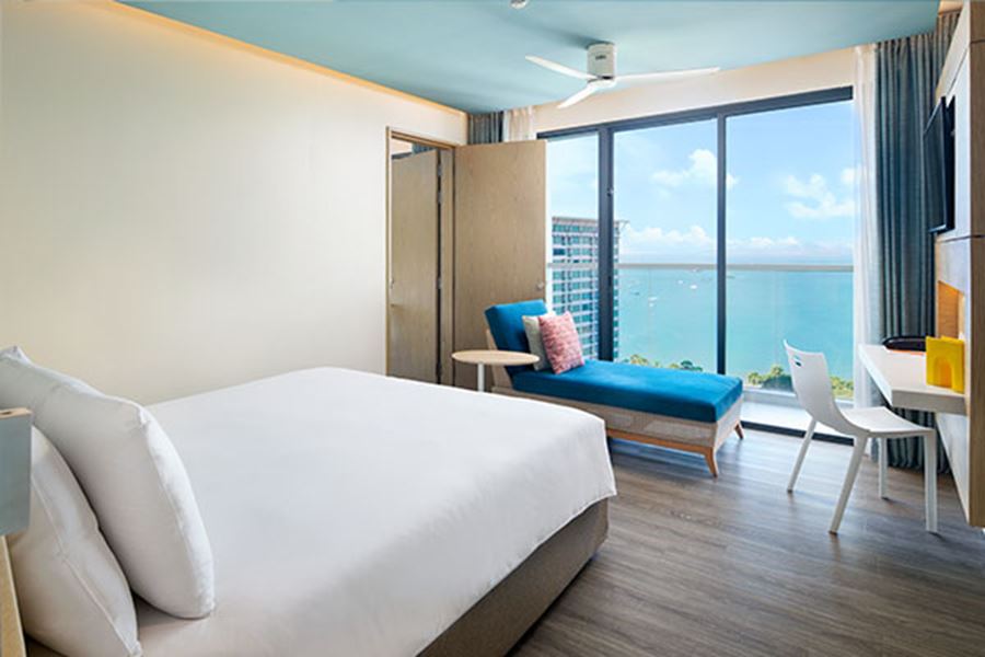 Deluxe Two-Bedroom Connecting Room